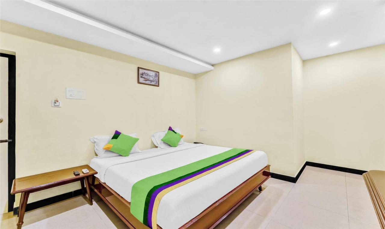 Treebo B Coral, 2 Km From Promenade Beach Hotel Pondicherry Ngoại thất bức ảnh